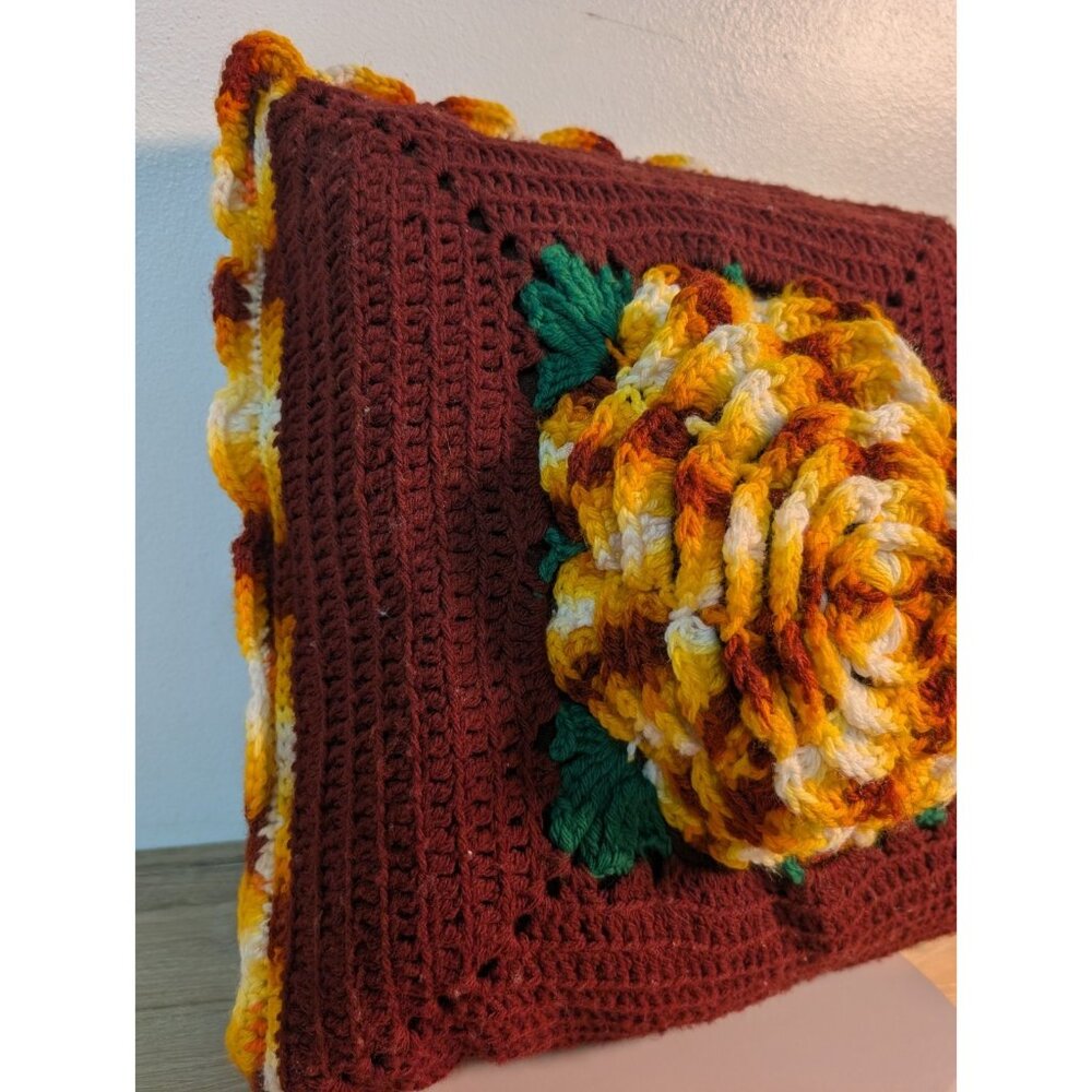 Decorative Throw PILLOW 13" Homemade Crochet Square Rosette 70s Cottage Style - Picture 2 of 6